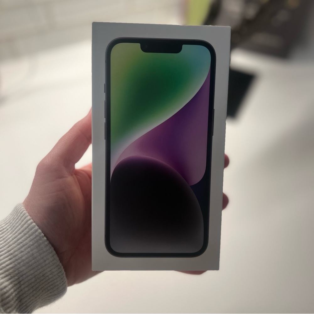 New iPhone 14 128gb midnight